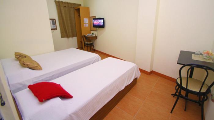 โรบส์ เพนชั่น เฮ้าส์ Hotel Cebu ภายนอก รูปภาพ